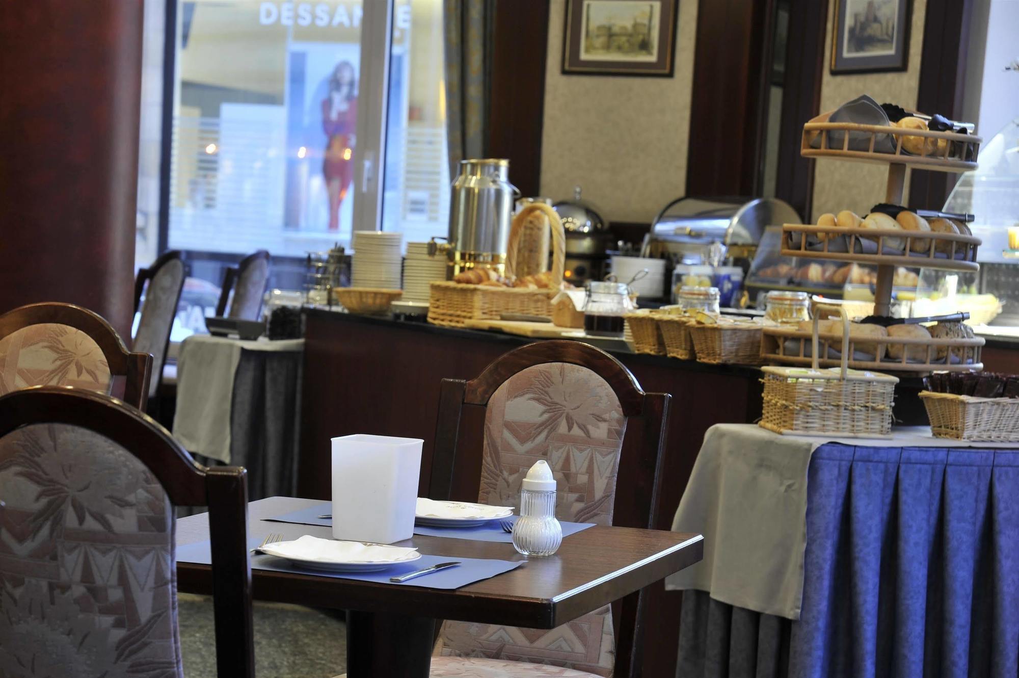 Molitor Hotel 3*